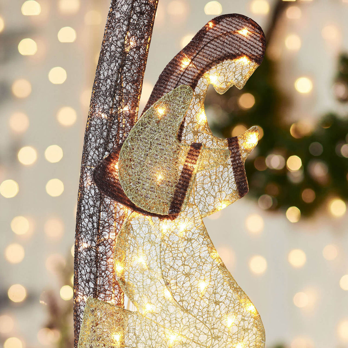 lighted nativity scenes for outside